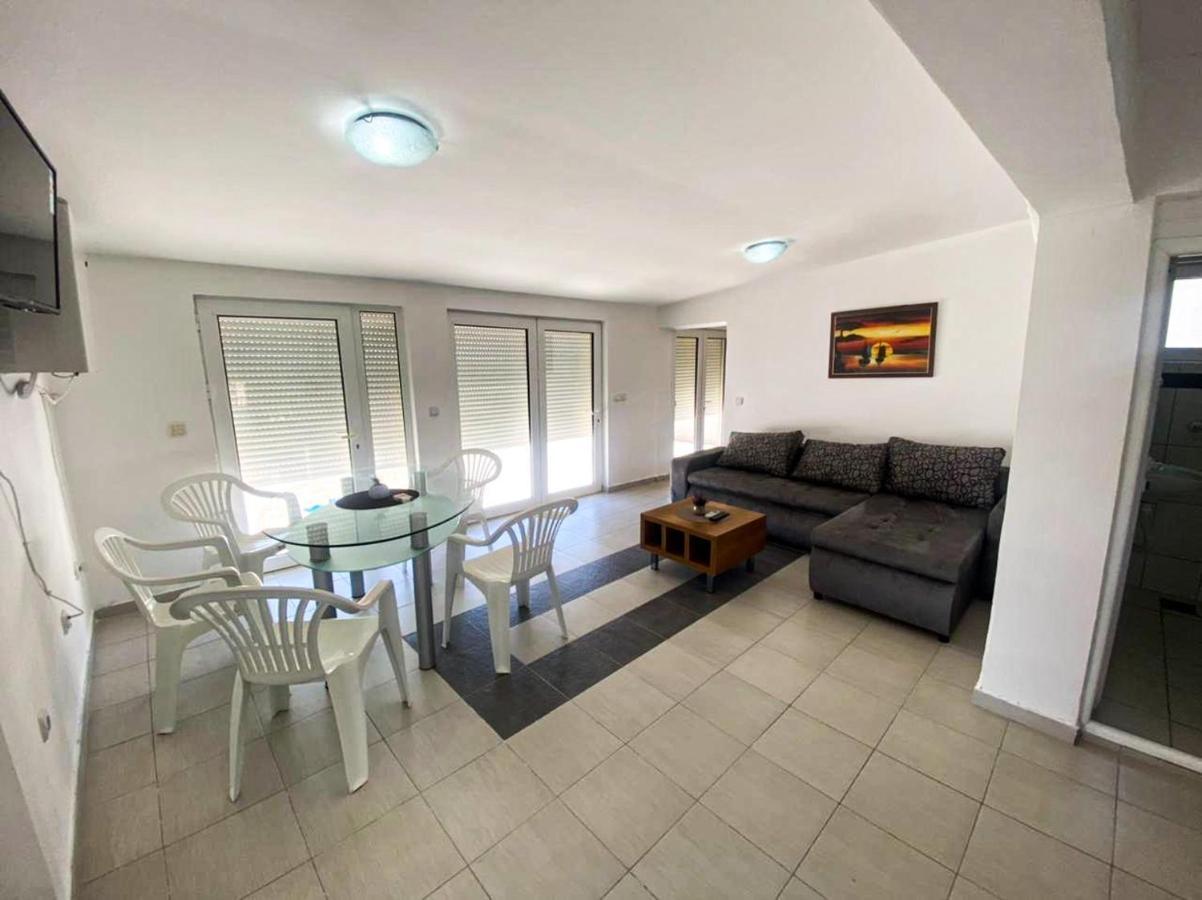 Etna Apartments Ulcinj Ngoại thất bức ảnh
