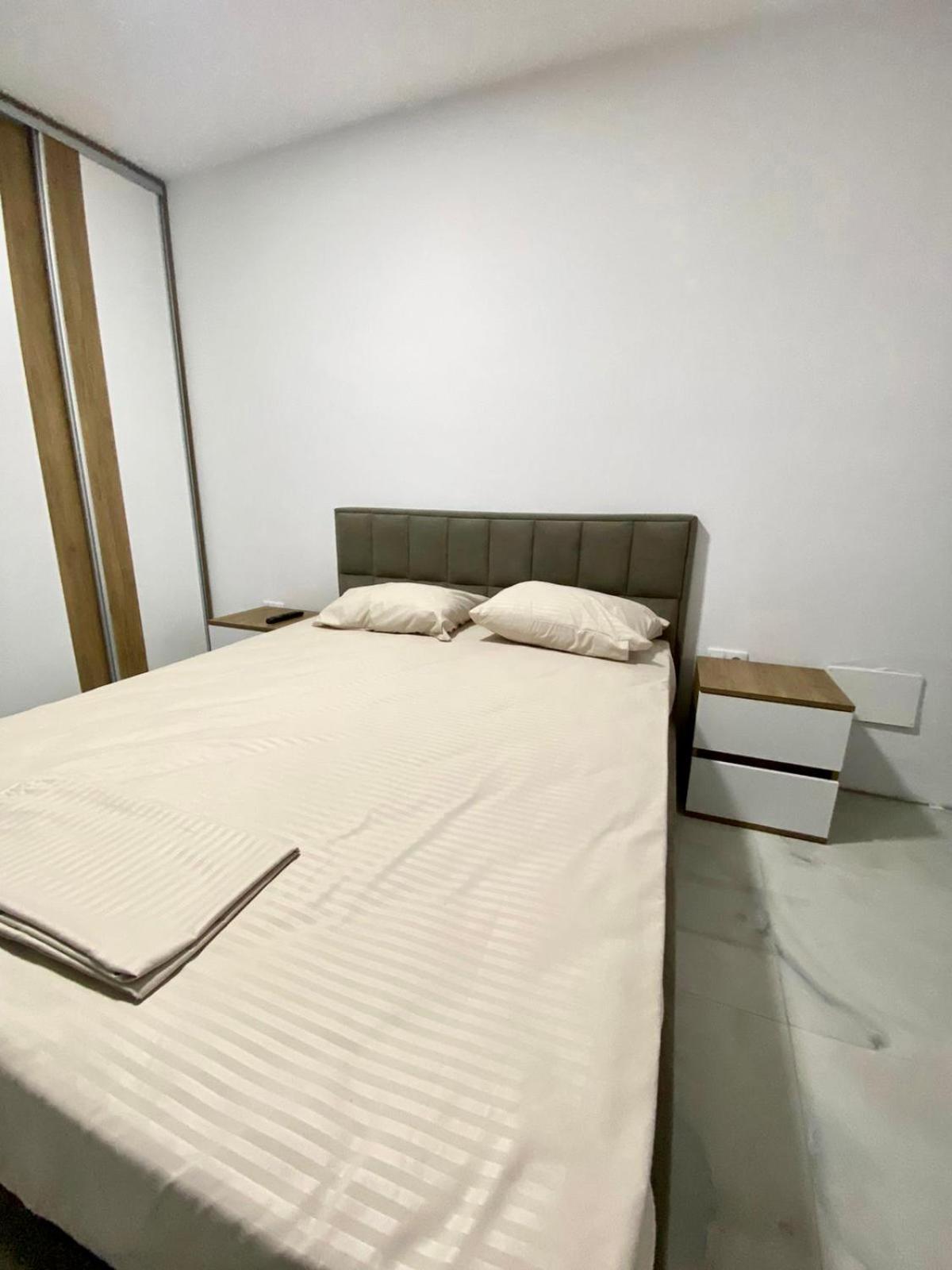 Etna Apartments Ulcinj Phòng bức ảnh