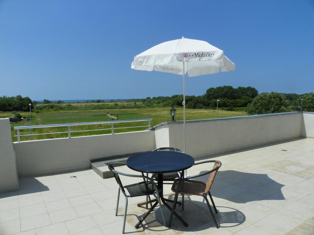 Etna Apartments Ulcinj Ngoại thất bức ảnh