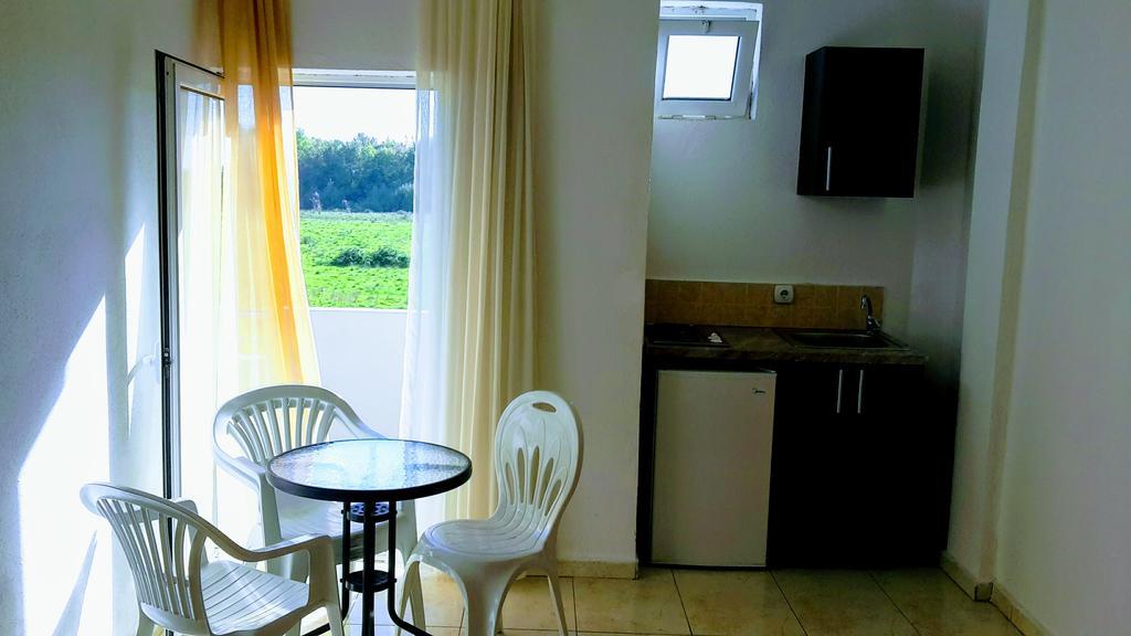 Etna Apartments Ulcinj Ngoại thất bức ảnh